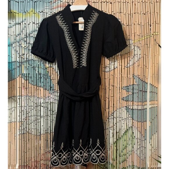 FOREVER 21 Folk Embroidered V-Neck Collared Mini Dress, Black & Tan, Large - Picture 4 of 16